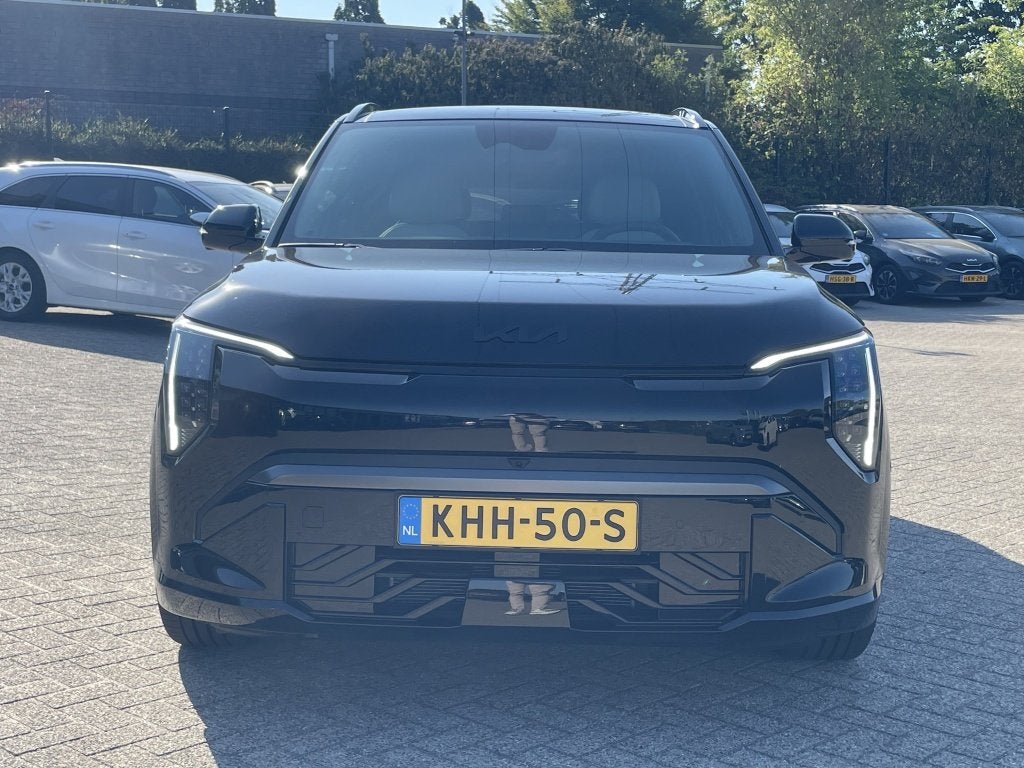 Kia EV3 GT-PlusLine 81.4 kWh (bj 2026, automaat), 0 cilinders, Gebruikt, 33 min, Zwart