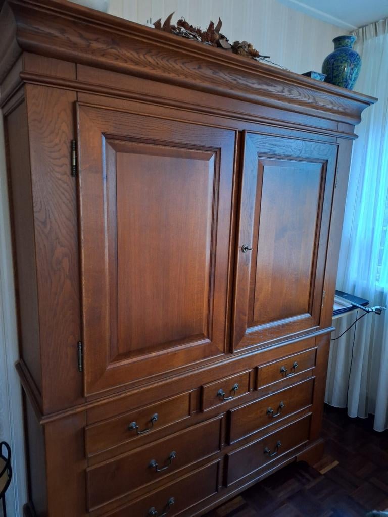 Prachtige servieskast!, Huis en Inrichting, Kasten | Buffetkasten, Zo goed als nieuw, 200 cm of meer, 200 cm of meer, 25 tot 50 cm