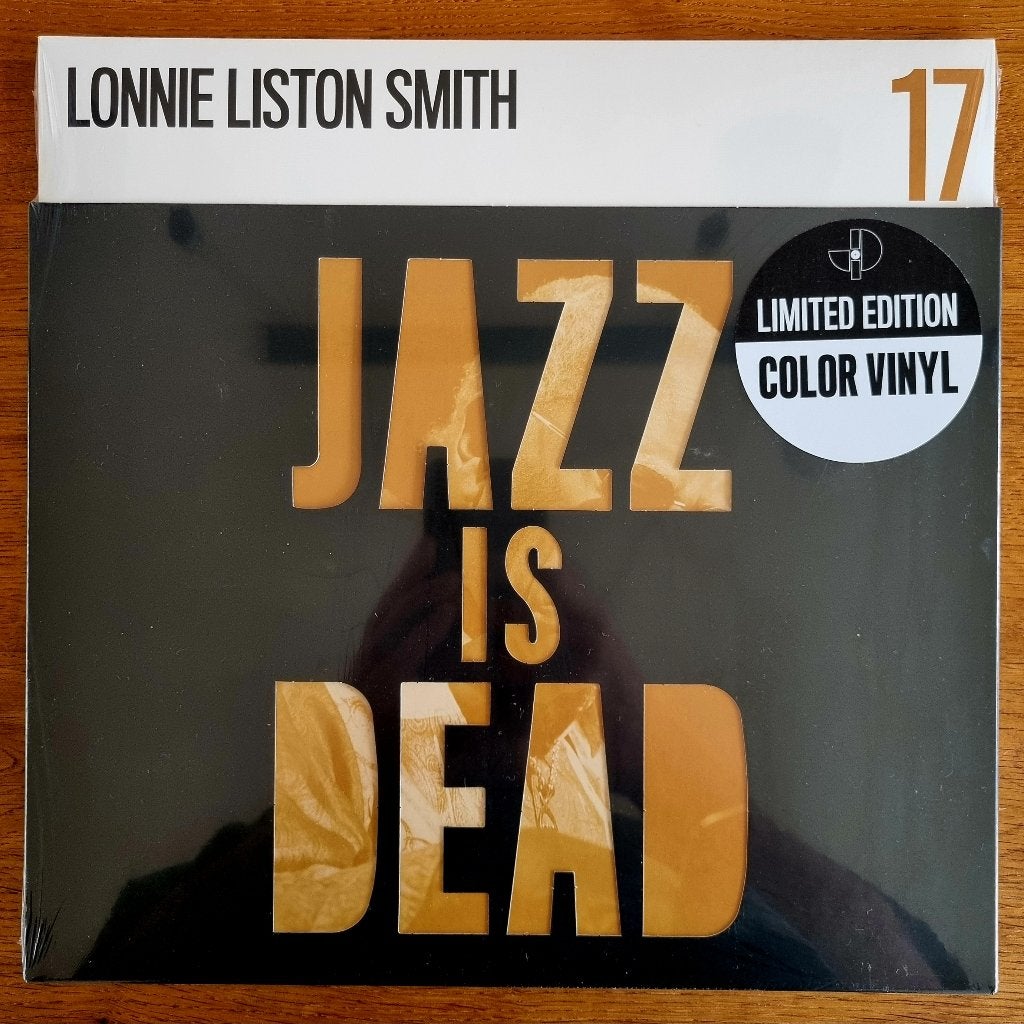 Lonnie Liston Smith - Jazz Is Dead 17 (LP - album - geel), LP, Colored vinyl, Ophalen of Verzenden, 12 inch
