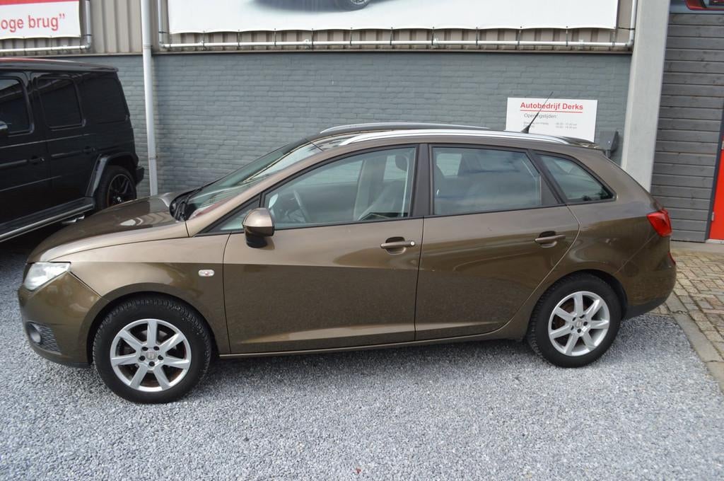 Seat Ibiza ST 1.2 TDI Style Airco Leer 5Drs Bj 2010 Stuurbek, Auto's, Seat, Voorwielaandrijving, Euro 5, Gebruikt, 1199 cc