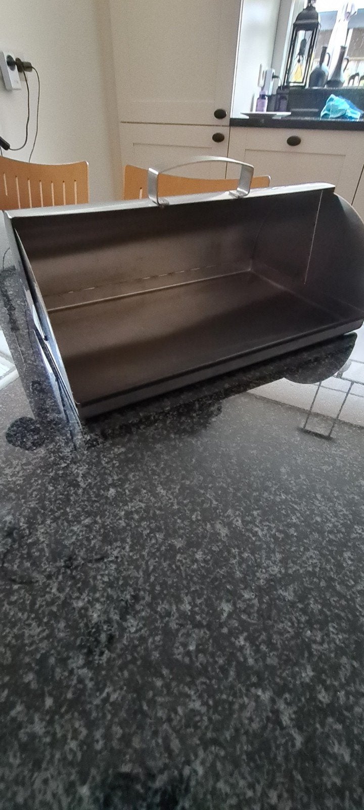 RVS Broodtrommel - Stijlvol en Praktisch, Gebruikt, Zilver, Ophalen of Verzenden, Metaal
