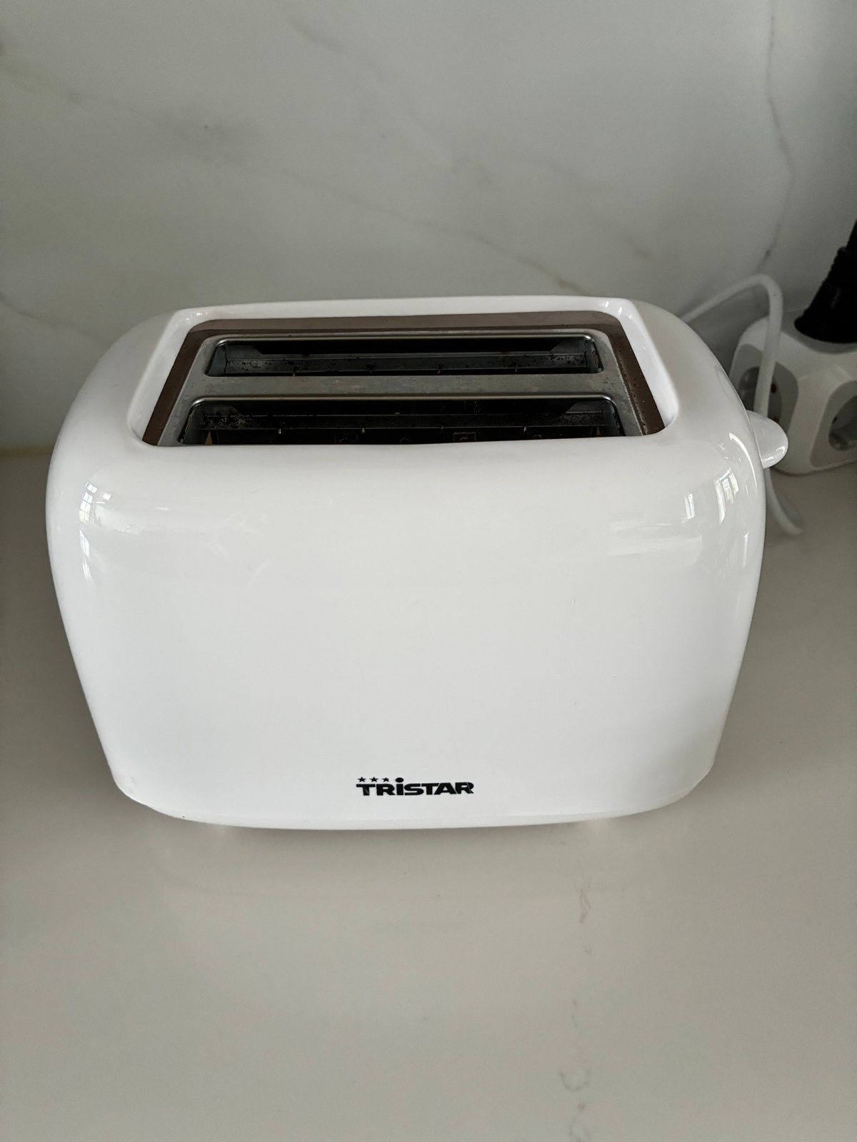 Tristar broodrooster PD-8887W wit - 650-750W, Ophalen, Zo goed als nieuw, Uitneembare kruimellade