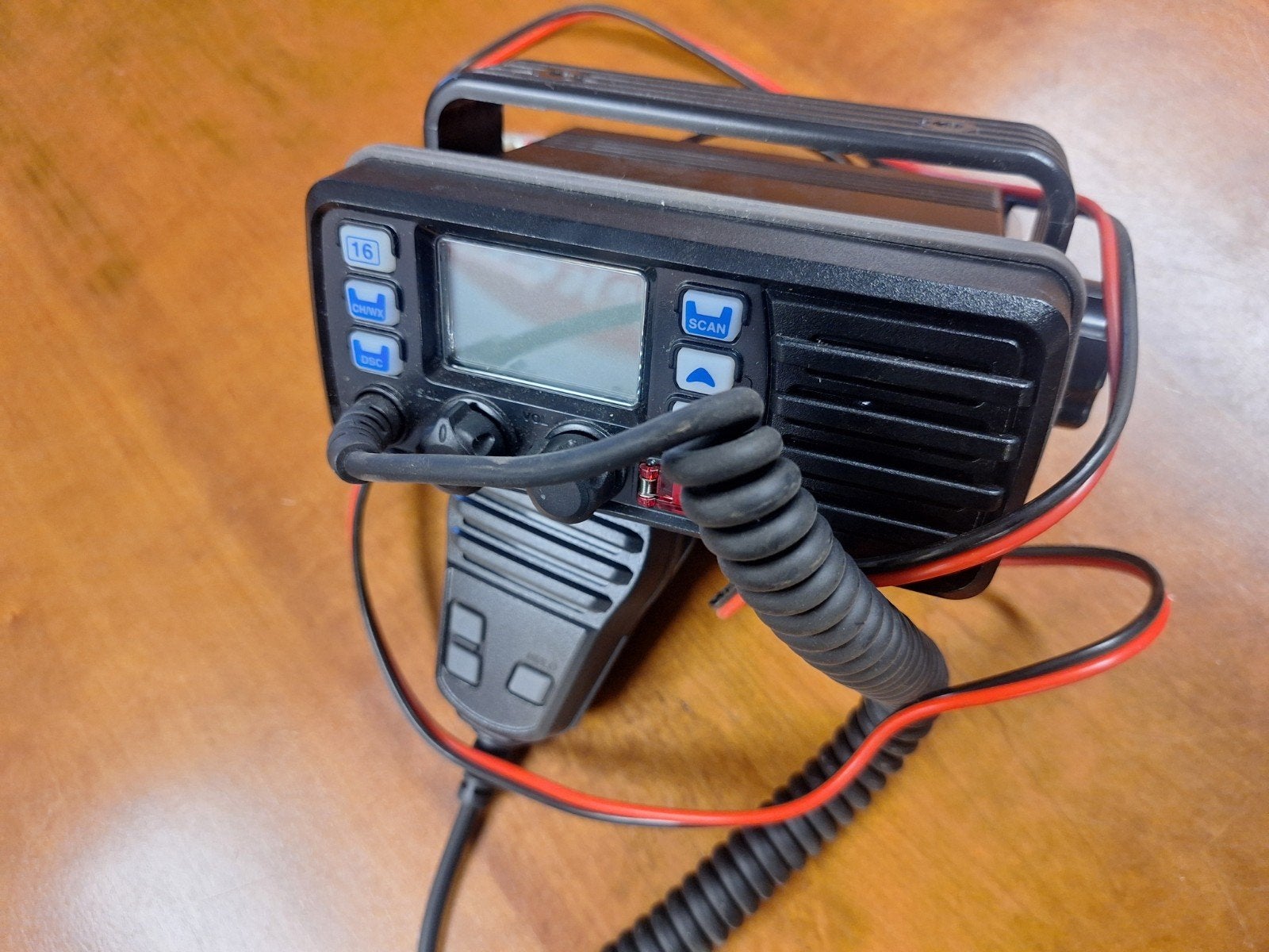 VHF MARINE RADIO, MARIFOON, Ophalen, Zo goed als nieuw, Radio