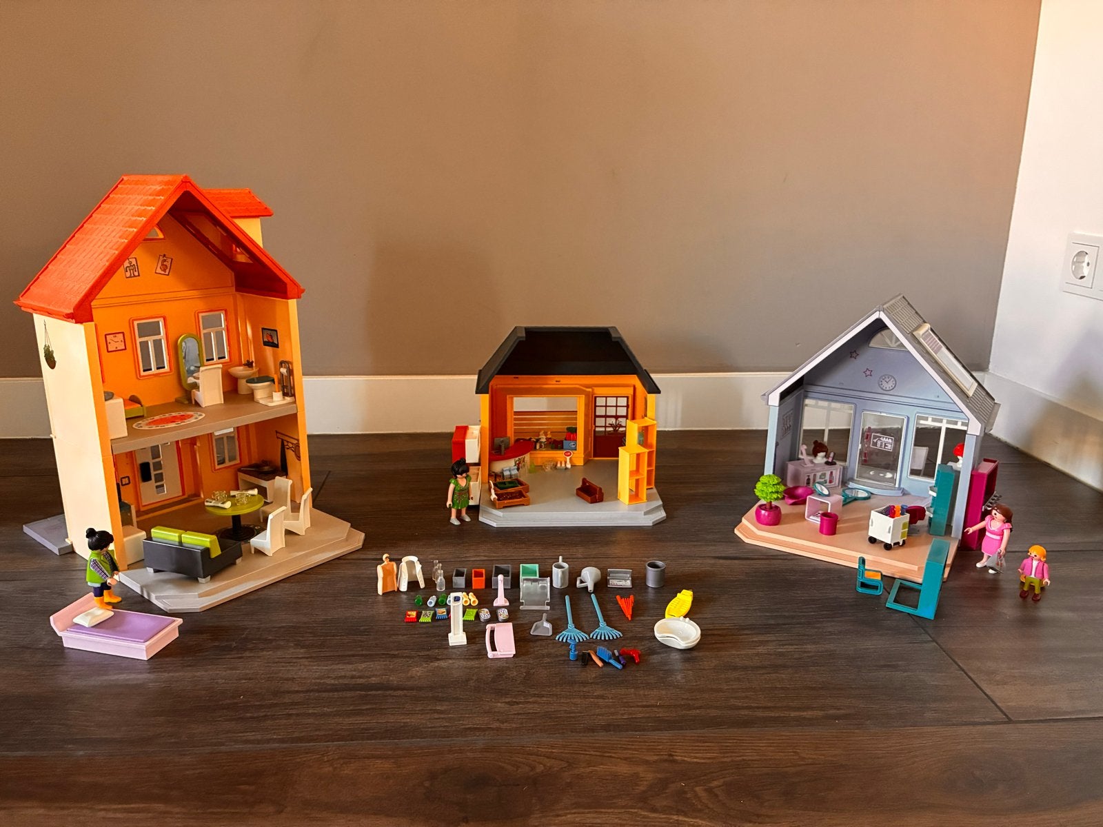 Playmobil Set met 3 Huizen en Accessoires, Kinderen en Baby's, Speelgoed | Playmobil, Gebruikt, Gebouw, Complete set, Ophalen of Verzenden