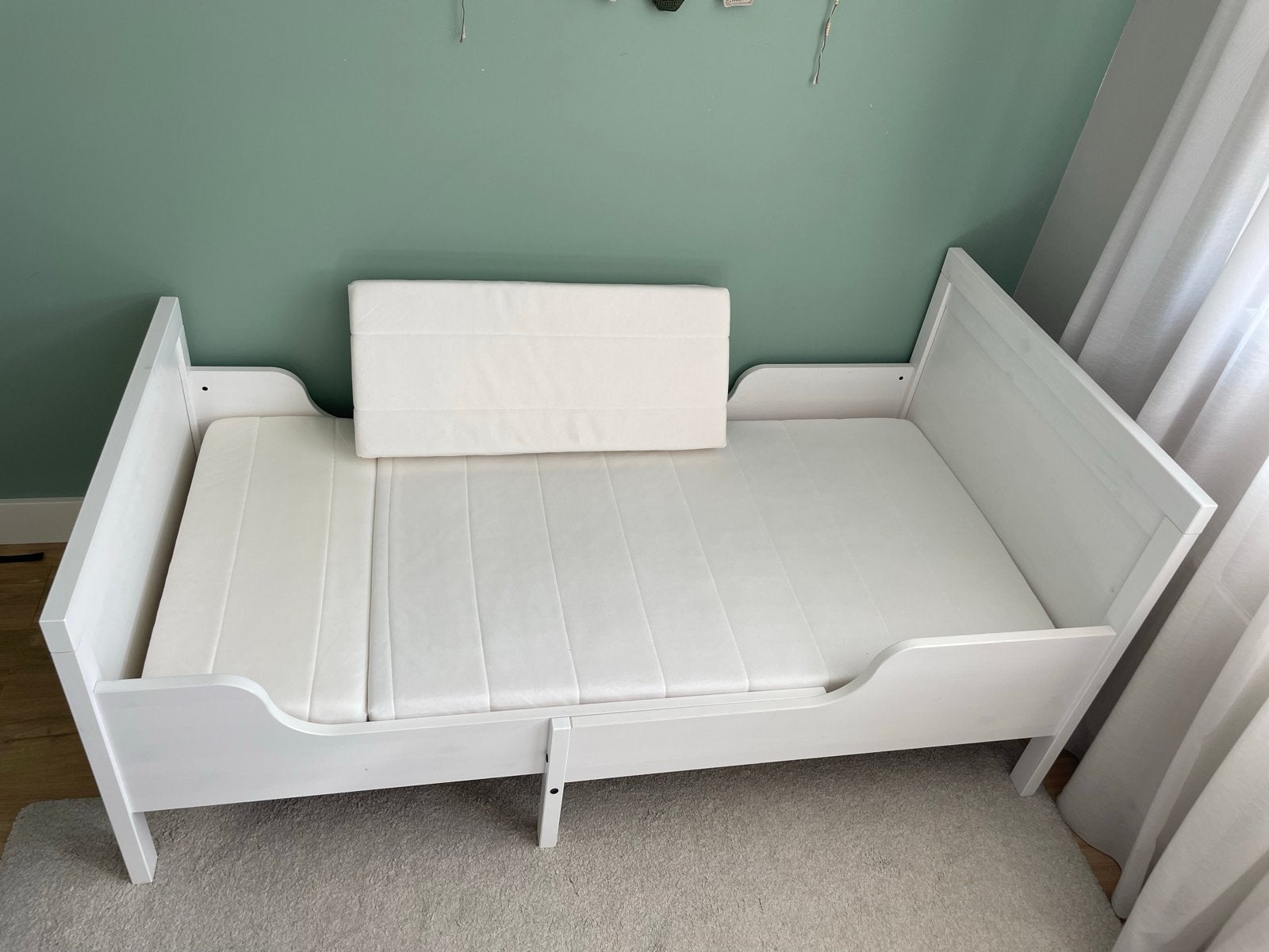 IKEA SUNDVIK meegroeibed met matras en lattenbodem, 70 tot 85 cm, Ophalen of Verzenden, Zo goed als nieuw, Lattenbodem