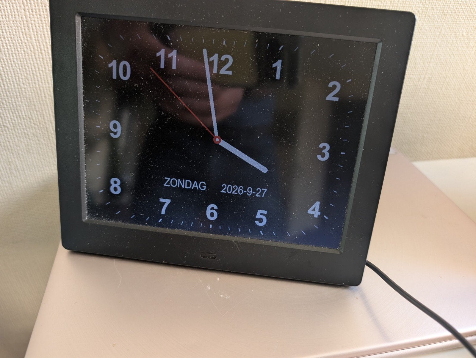 Digitale kalender dagklok - Ideaal voor senioren, Ophalen of Verzenden, Zo goed als nieuw, Tafelklok, Digitaal