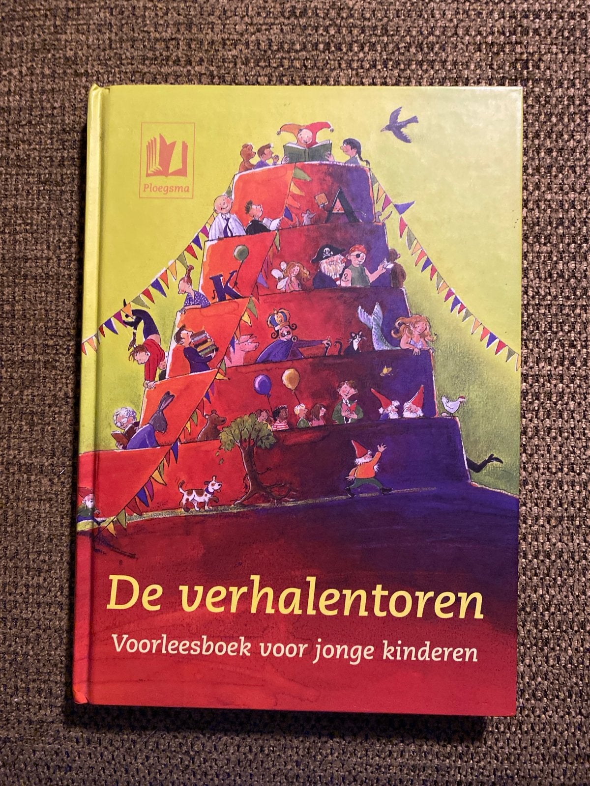 De verhalentoren - Thea Dubelaar, Ophalen of Verzenden, Zo goed als nieuw, Fictie algemeen