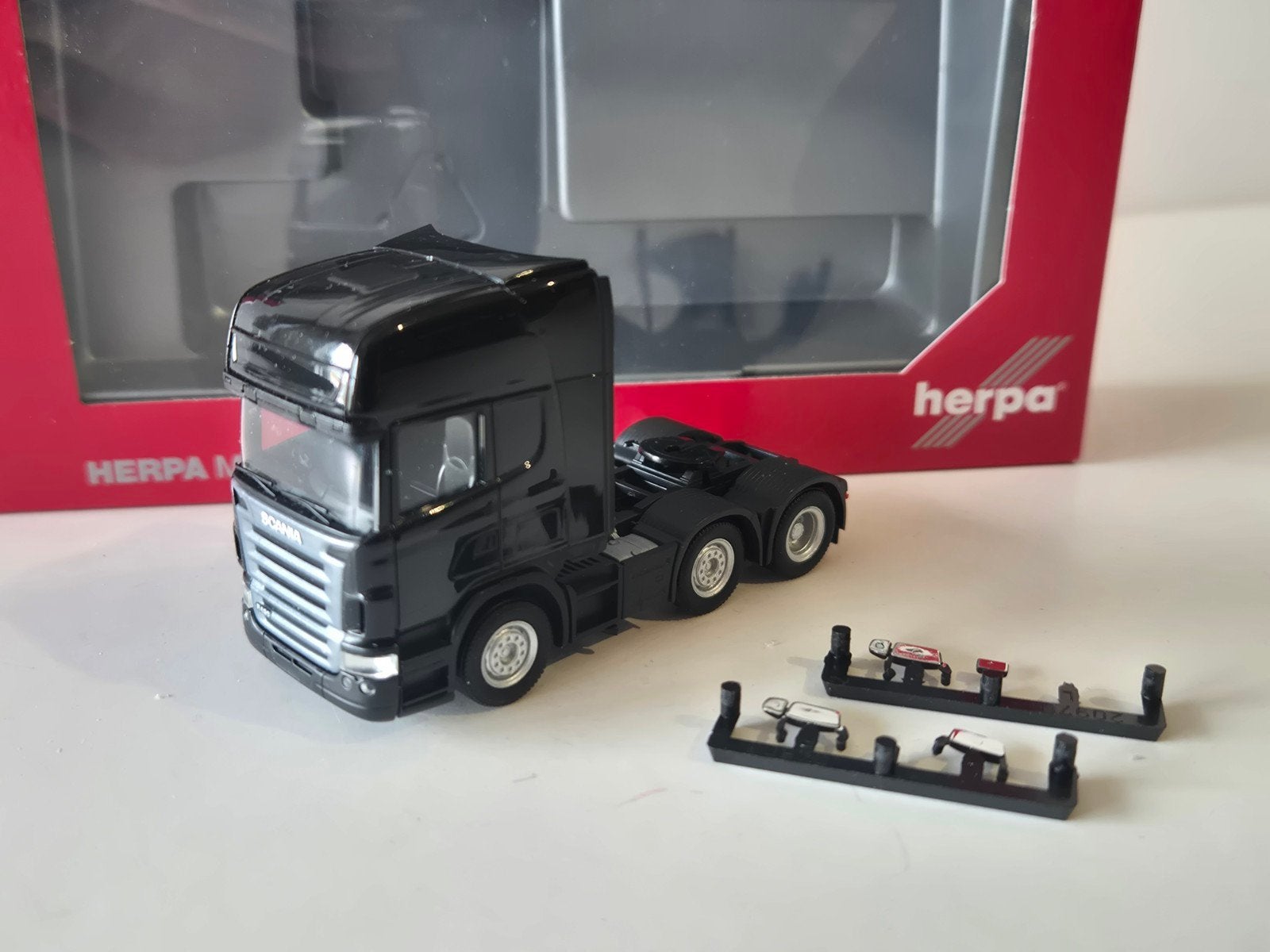 Herpa Scania R Topline, Hobby en Vrije tijd, Modelauto's | 1:87, Ophalen of Verzenden, Nieuw, Bus of Vrachtwagen, Herpa
