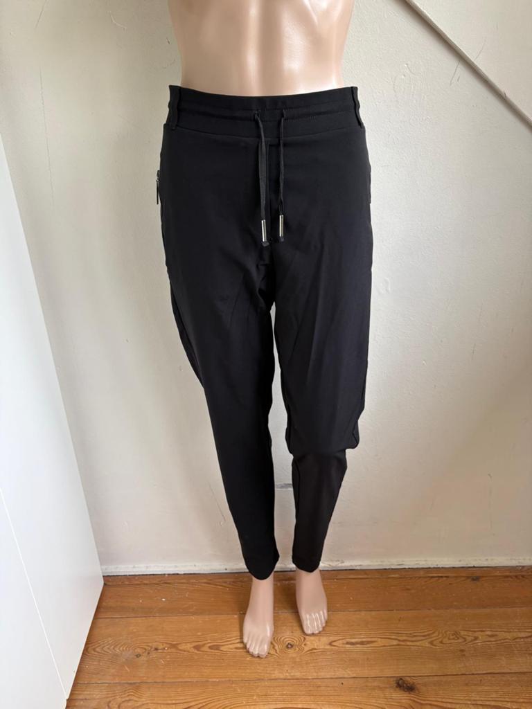 TQ Amsterdam travelstof broek maat xl 42/44 zwart, Kleding | Dames, Broeken en Pantalons, Zwart, Maat 42/44 (L), Ophalen of Verzenden