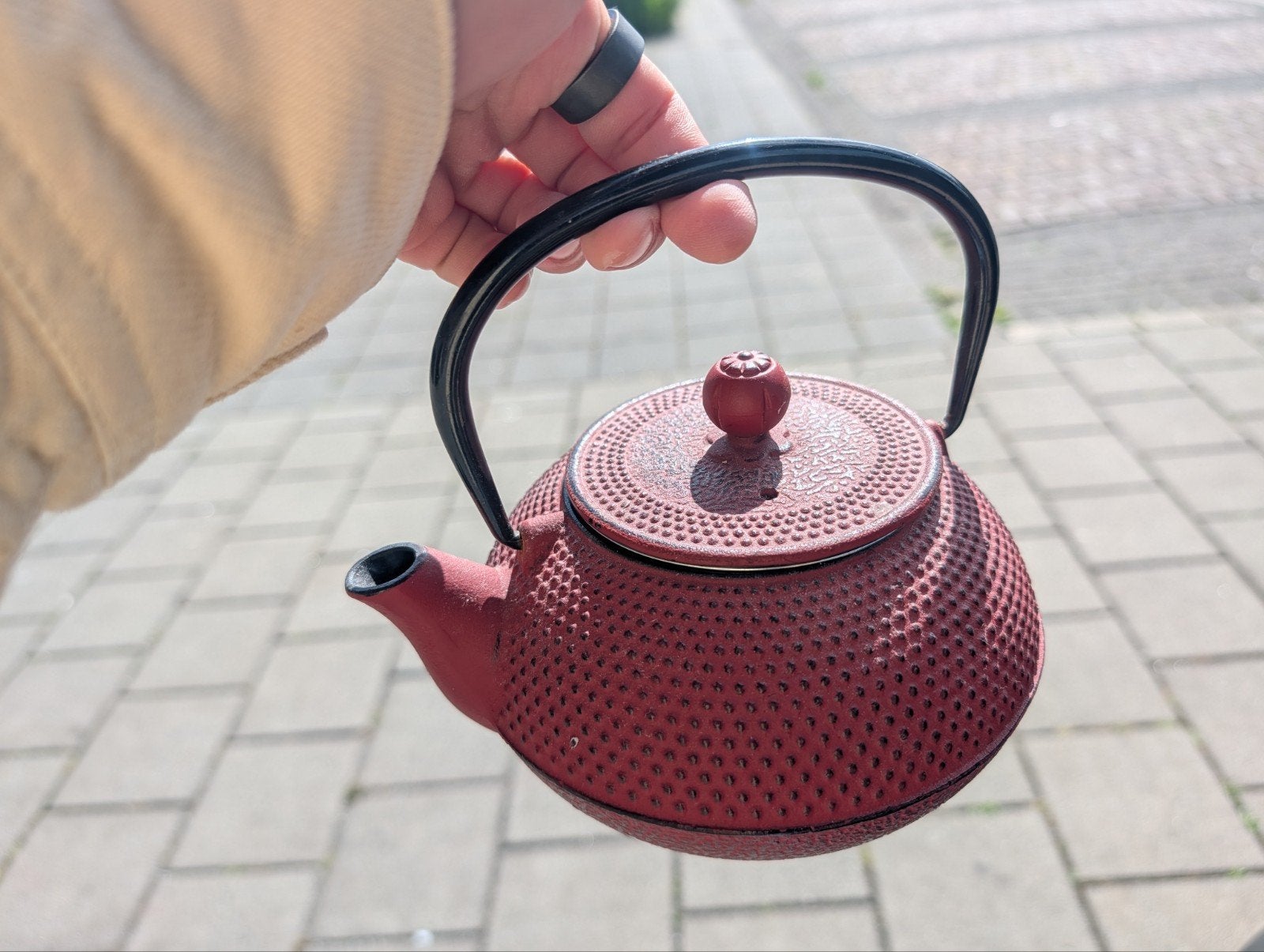 Mooie rode theepot van Flying Tiger, Theepot/fluitketel, Ophalen of Verzenden, Zo goed als nieuw, Metaal