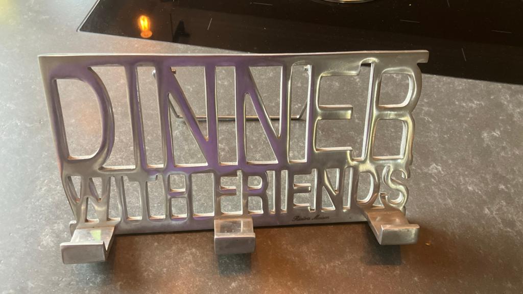 Decoratieve boekensteun 'Dinner with Friends' keuken, Zilver, Ophalen of Verzenden, Metaal, Overige typen