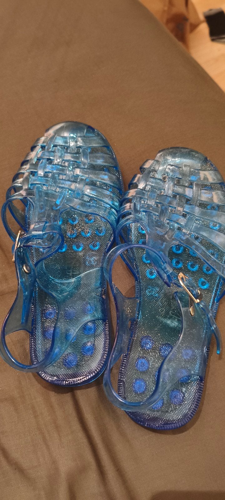 Blauwe jelly waterschoenen maat 35 voor kinderen, Kinderen en Baby's, Ophalen, Jongen of Meisje, Schoenen, Zo goed als nieuw