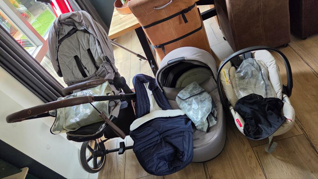 Cybex platinum Rosé Gold compleet met Ferrari autostoel, Kinderen en Baby's, Kinderwagens en Combinaties, Gebruikt, Kinderwagen