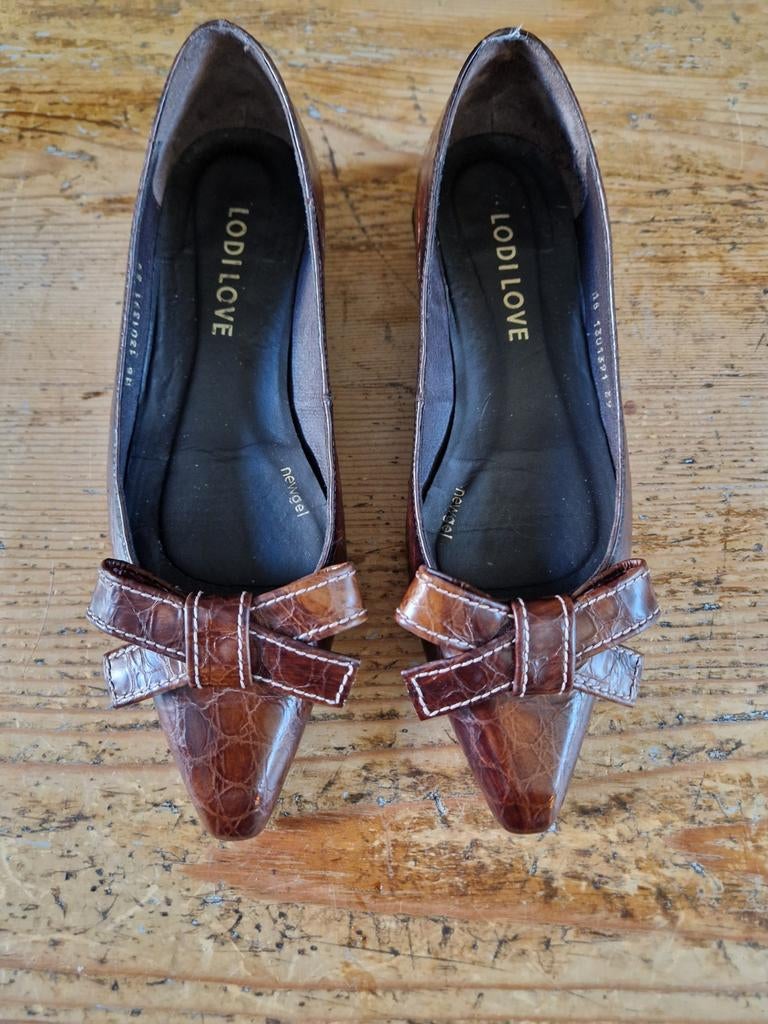 Lodi BRO4981 ballerina's met strik maat 39, Bruin, Zo goed als nieuw, Lodi, Ballerina's