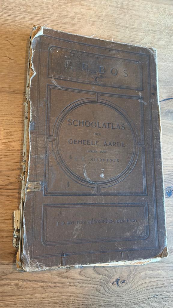 Bos Schoolatlas der Geheele Aarde 1922 Wolters wereld atlas, Ophalen of Verzenden