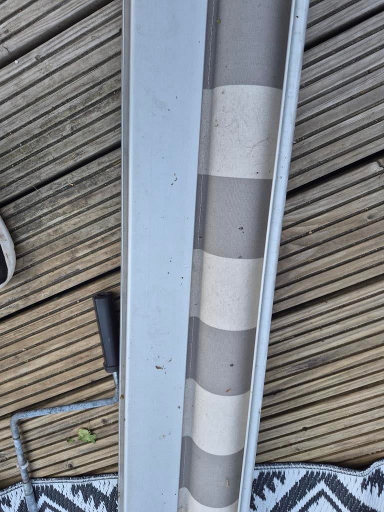 Gebruikt zonnescherm met slingerbediening, Tuin en Terras, Zonneschermen, Ophalen of Verzenden, Gebruikt, Screen