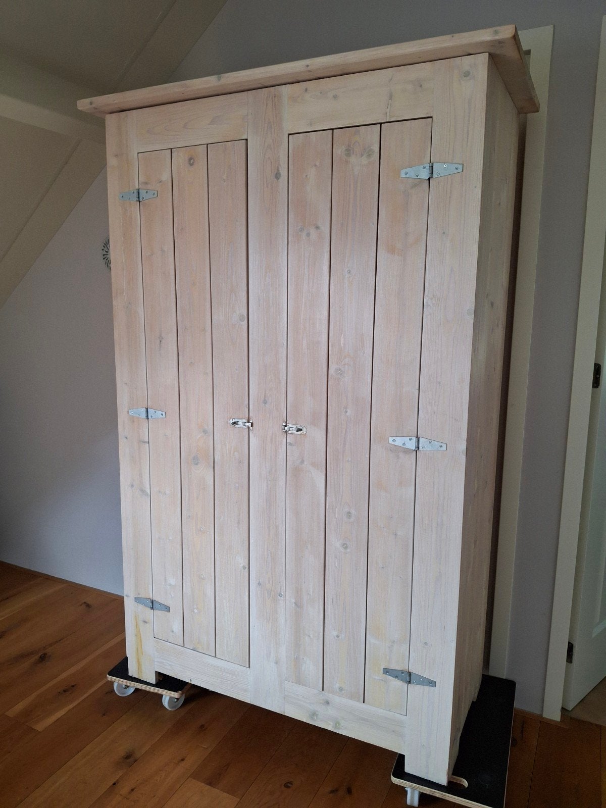Op maat gemaakte kledingkast, uniek exemplaar, Ophalen, 50 tot 75 cm, 100 tot 150 cm, 150 tot 200 cm