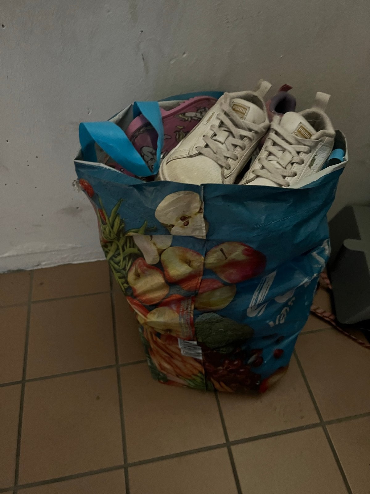 Meisjes schoenen vans puma kik nike maat 25 en 26, Ophalen of Verzenden, Gebruikt, Meisje, Schoenen