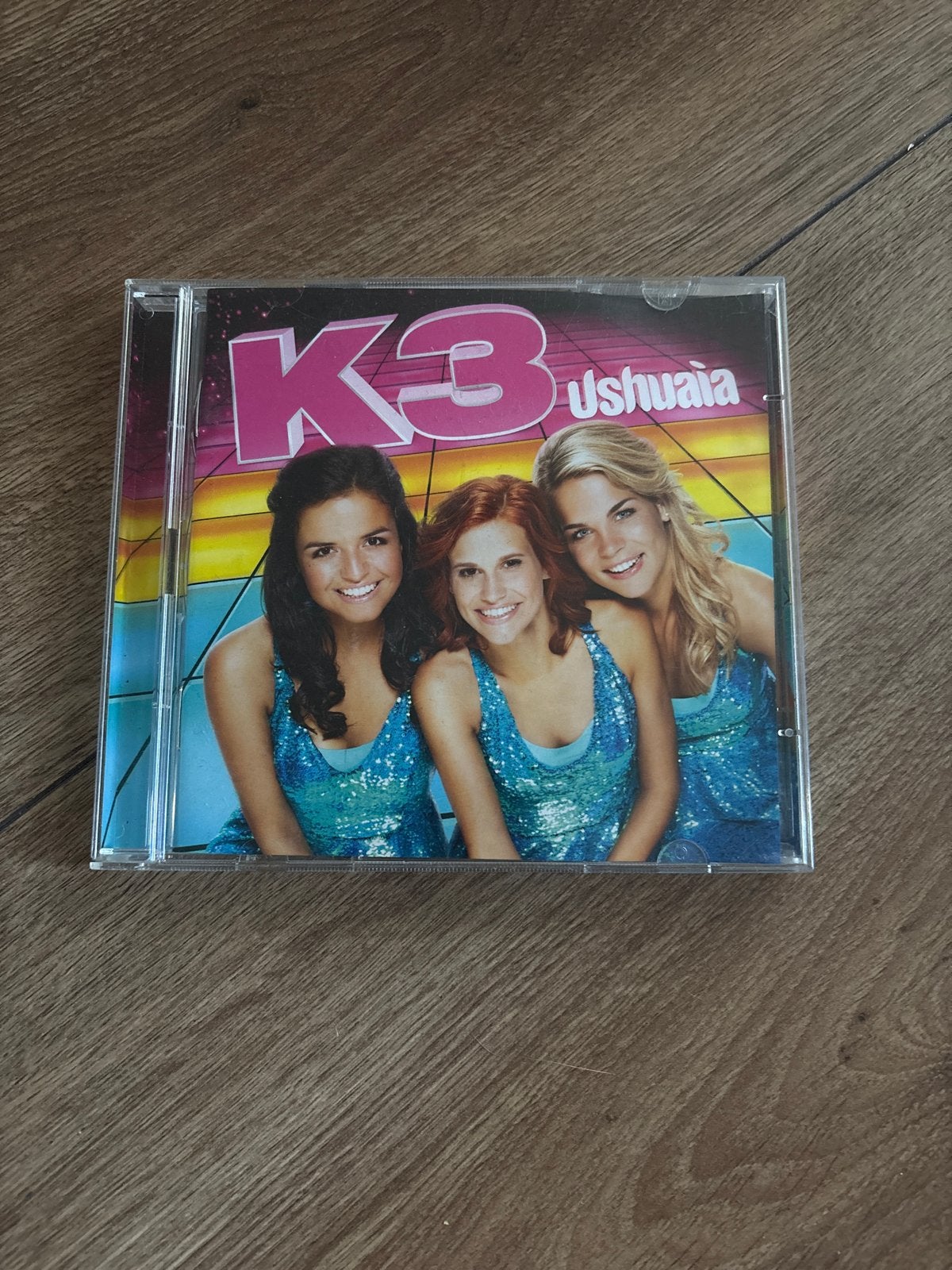 K3 - Ushuaia CD - Zo goed als nieuw, Cd's en Dvd's, Ophalen, Muziek, Album, 3 tot 5 jaar