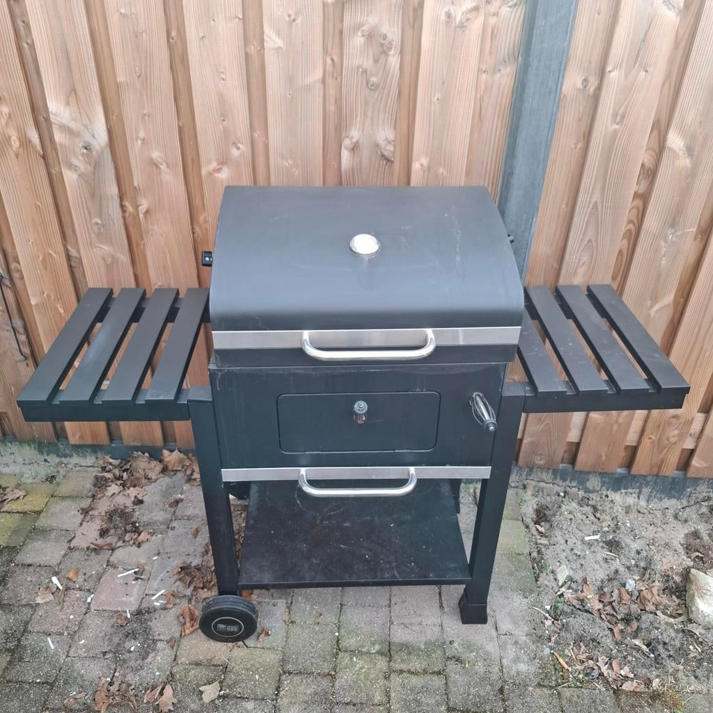 Gebruikte barbecue, Ophalen