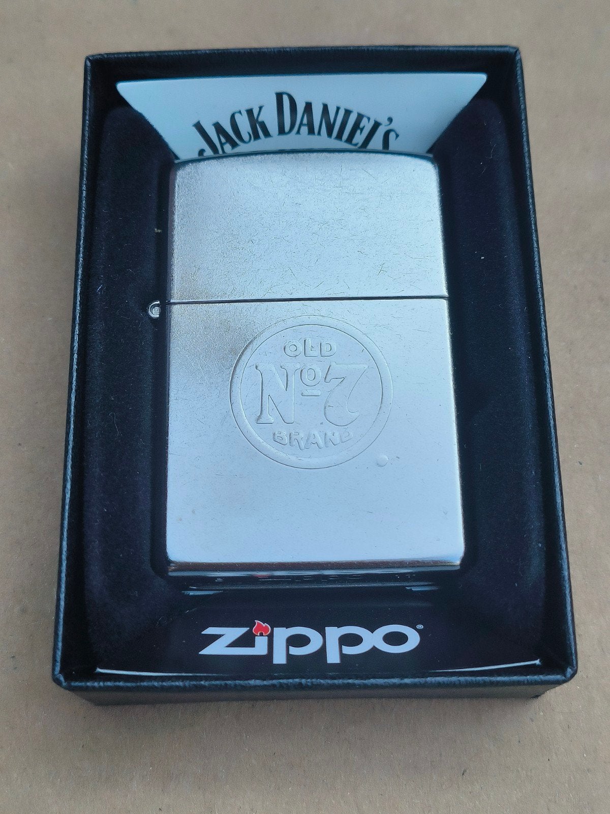 Zippo Jack Daniels Old No 7 Brand Street Chrome, Verzamelen, Ophalen, Nieuw, Aansteker