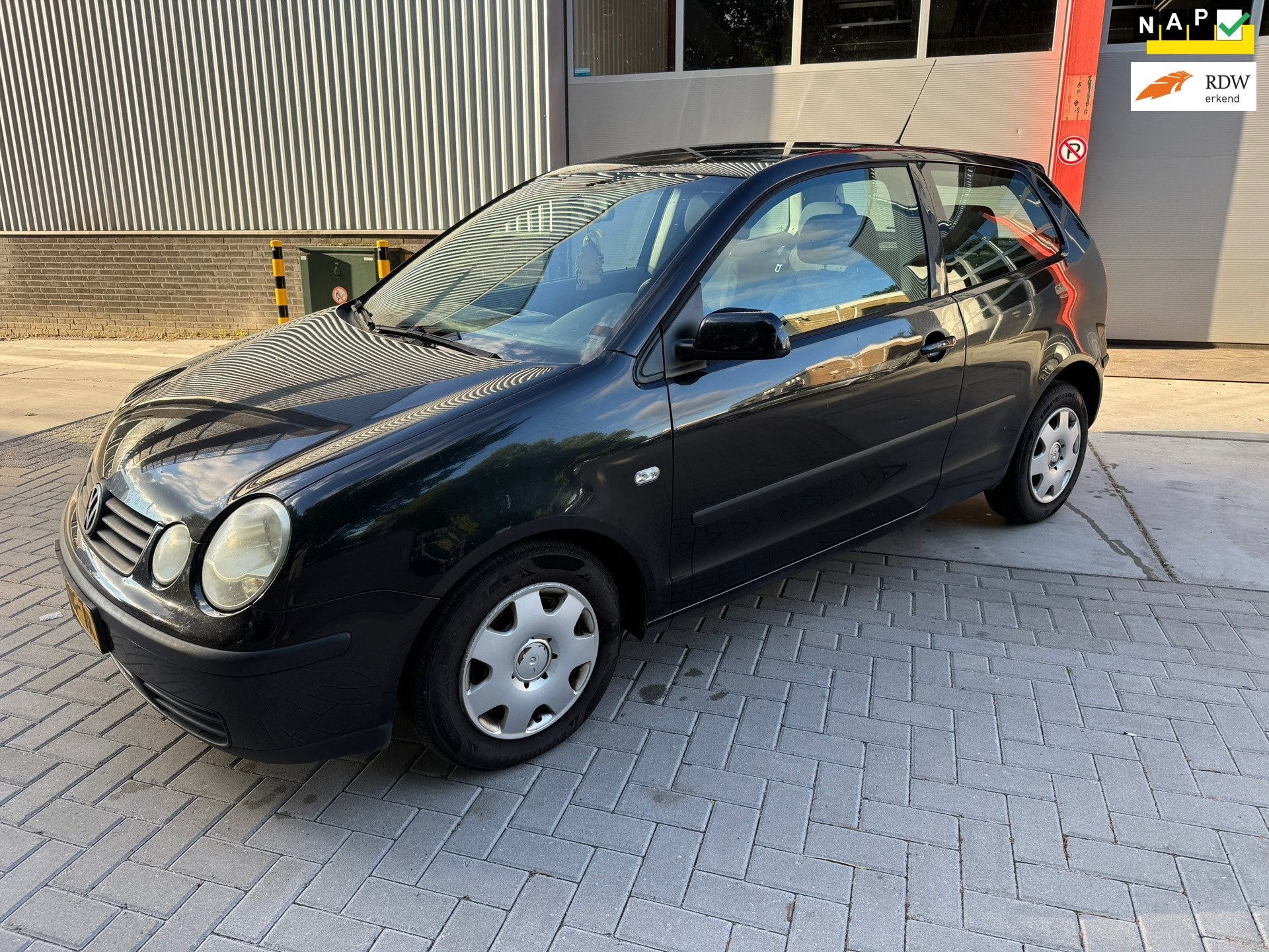 Volkswagen Polo 1.4-16V Comfortline AUTOMAAT AIRCO, Gebruikt, Origineel Nederlands, Bedrijf, Euro 4