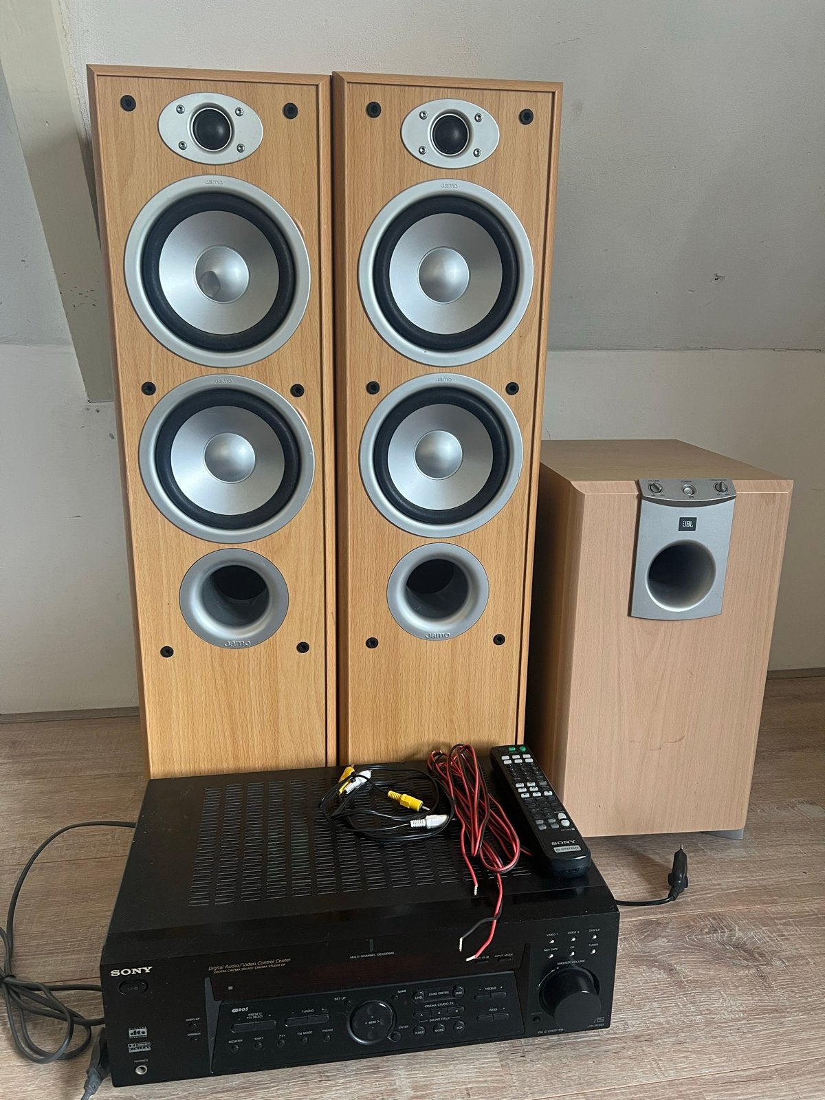 Sony receiver met Jamo E350 speakers en JBL subwoofer, Ophalen, Sony, 120 watt of meer, Gebruikt