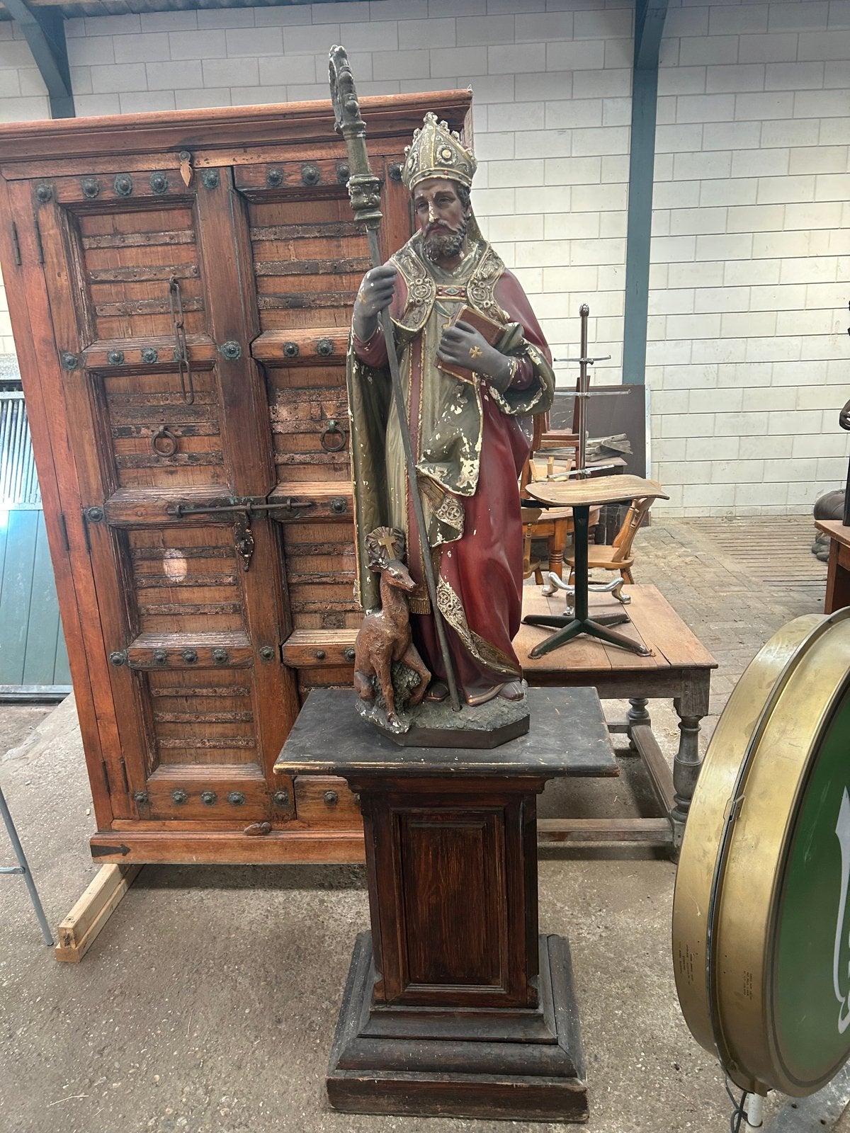 Prachtig beeld St. Hubertus met hert en staf, 130cm hoog, Antiek en Kunst, Ophalen