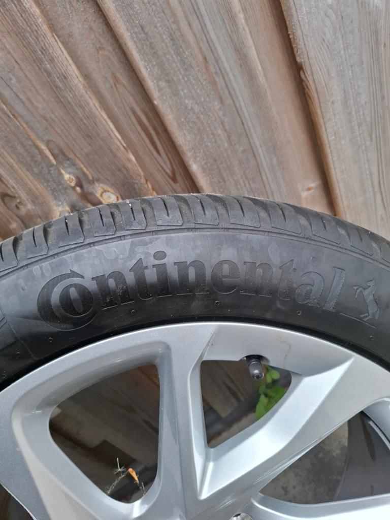 4x Continental AllSeasonContact, Ophalen, 18 inch, 245 mm, All Season