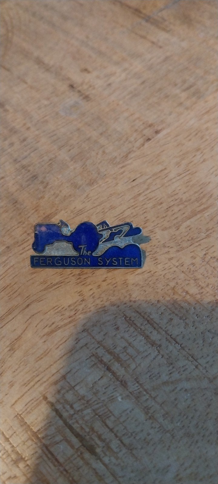 Vintage 'The Ferguson System' speldje, Ophalen of Verzenden, Gebruikt, Transport, Speldje of Pin