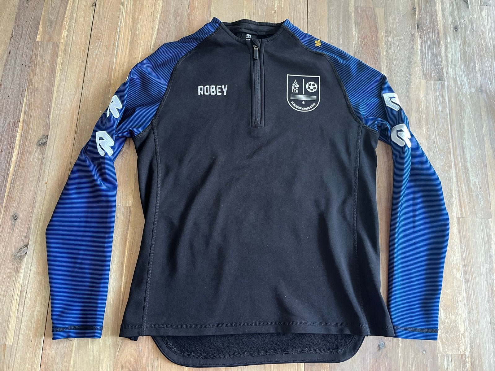 Robey trainingspak Elburger Sport Club - Broek met gaatje, Ophalen of Verzenden, Gebruikt, Jongen of Meisje