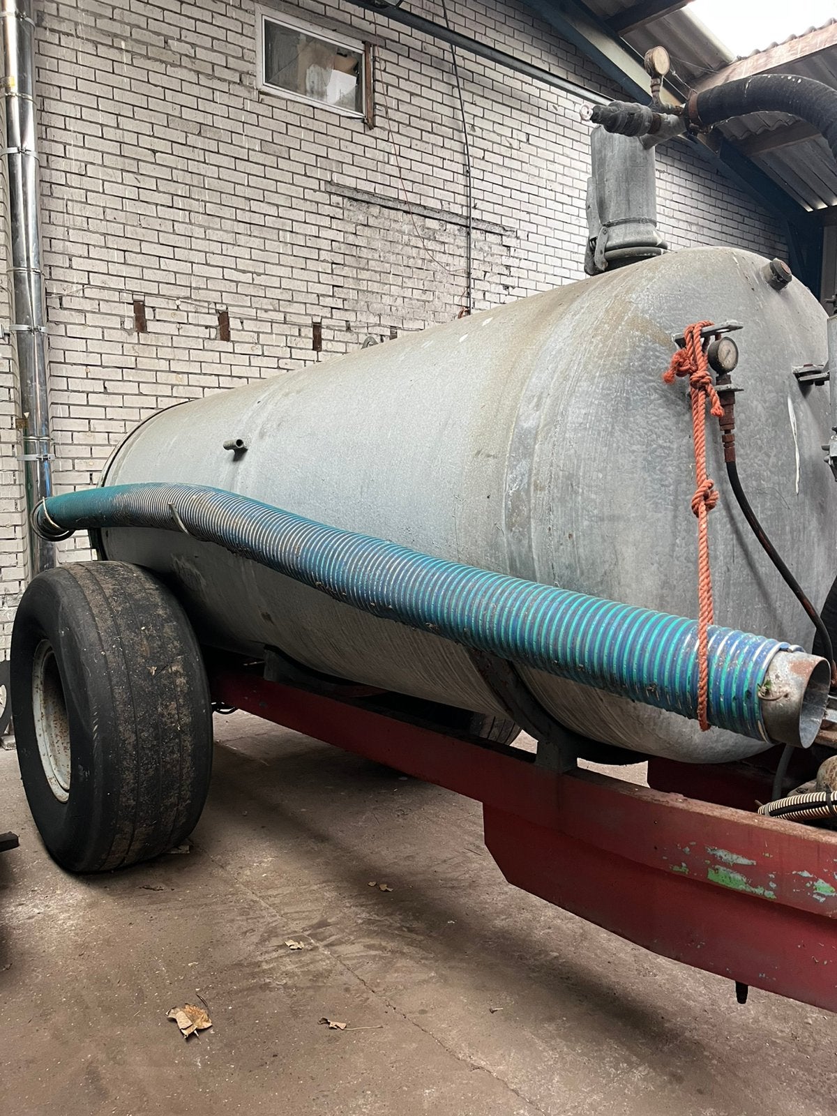 Mesttank 4m3 met hef, Ophalen, Veehouderij, Gewasbescherming en Bemesting