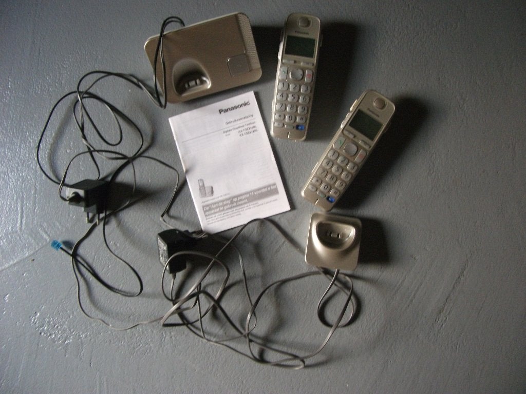 Panasonic telefoon, Telecommunicatie, Vaste telefoons | Handsets en Draadloos, Ophalen of Verzenden, Zo goed als nieuw, 2 handsets