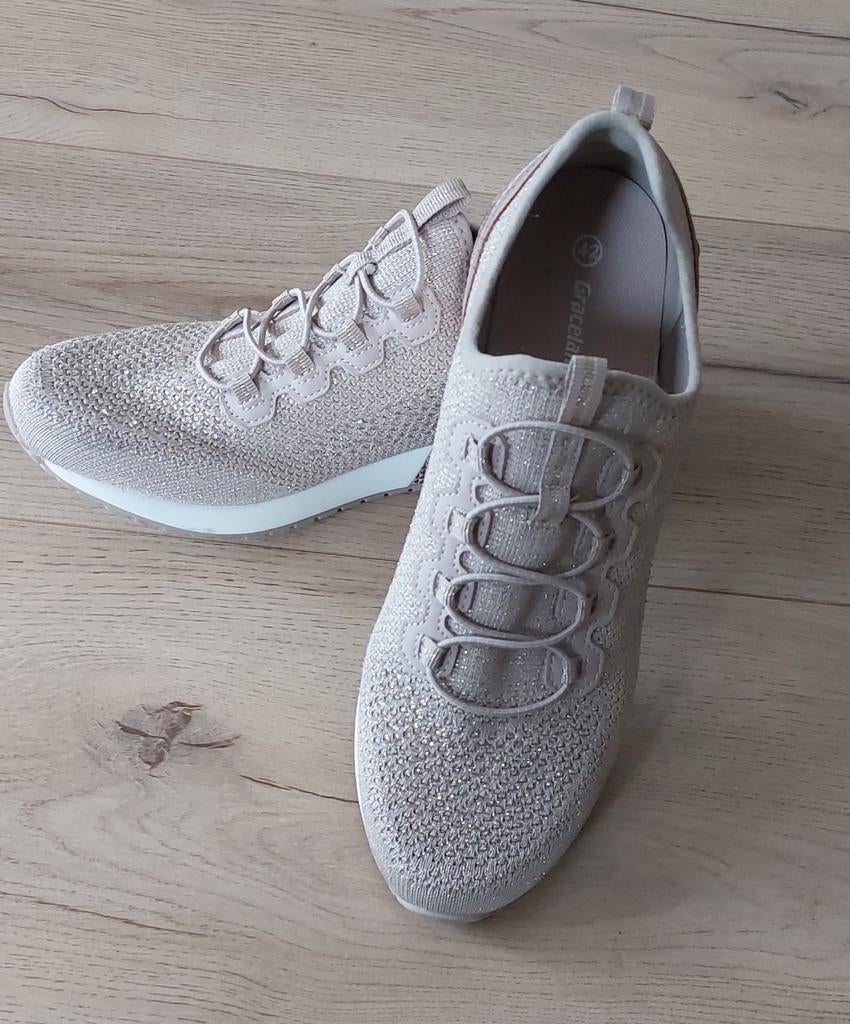 Heerlijke stappers maat 42, Kleding | Dames, Ophalen of Verzenden, Zo goed als nieuw, Sneakers of Gympen