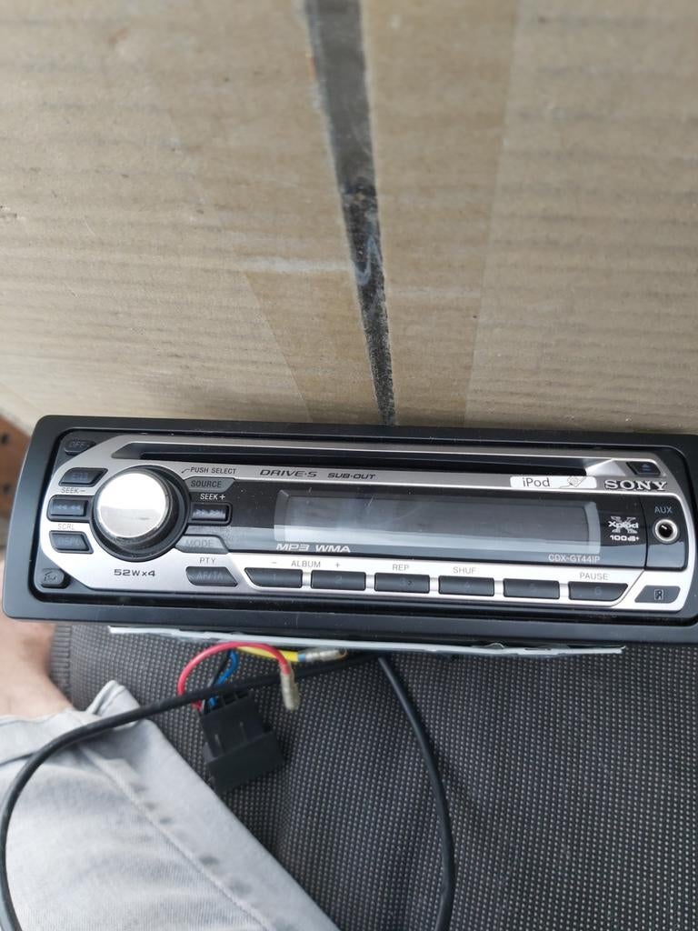 Sony CDX-GT44IP Autoradio met iPod/AUX, Ophalen of Verzenden, Gebruikt