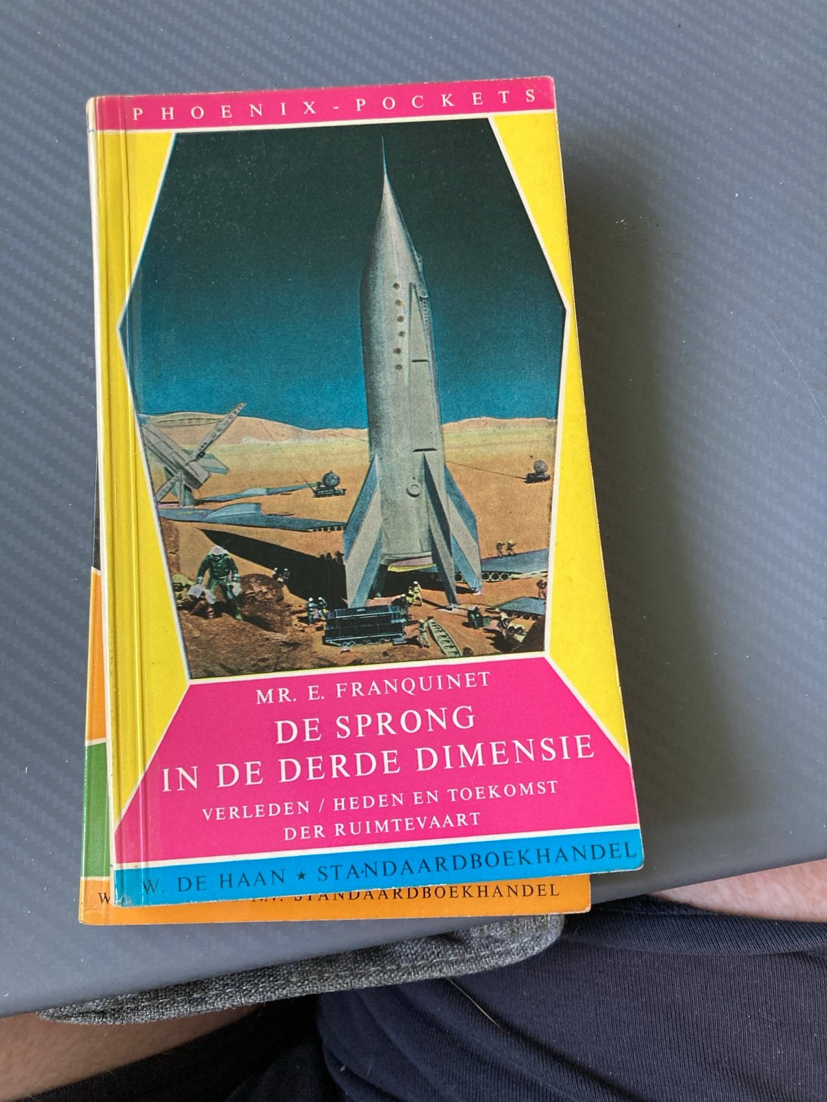 De Sprong in de Derde Dimensie - Ruimtevaartboek, Boeken, Ophalen of Verzenden, Gelezen