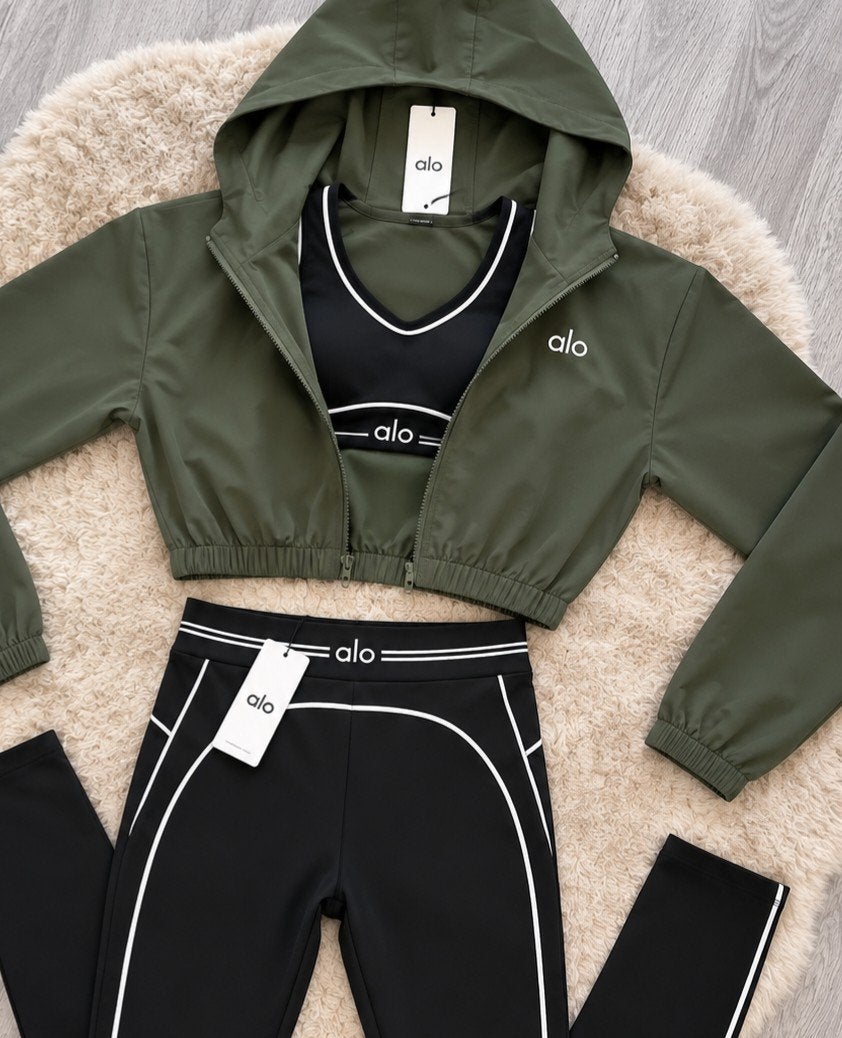 Nieuwe Alo Yoga Sportkleding Set - S, Kleding | Dames, Zwart, Nieuw, Ophalen of Verzenden, Fitness of Aerobics