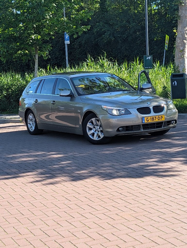 BMW 525i Touring (E61) | Nieuwe motor! | Automaat gespoeld, Auto's, BMW, Automaat, Achterwielaandrijving, Beige, 2497 cc