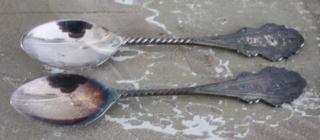 2 zilveren lepeltjes gemerkt, Ophalen of Verzenden