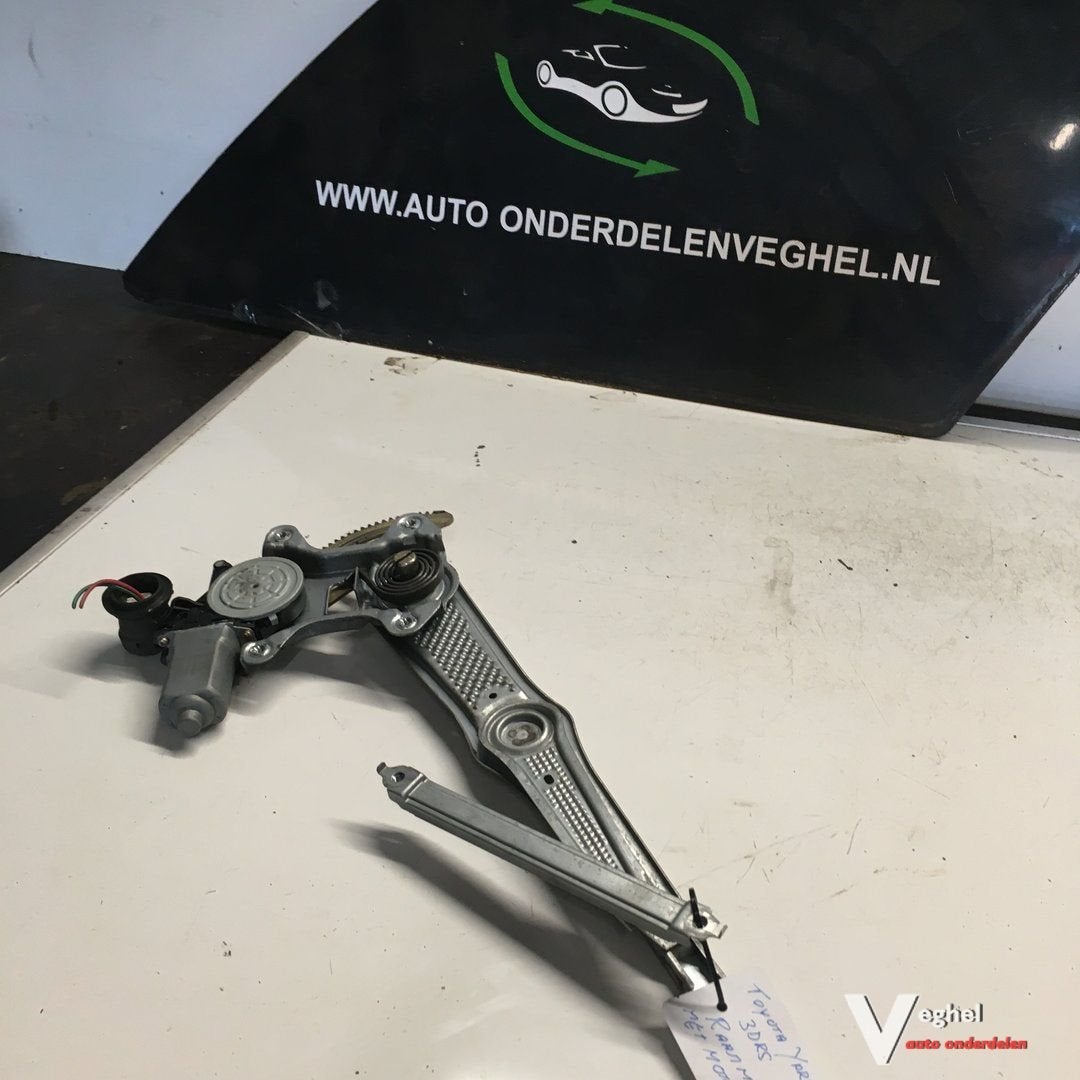 Toyota Yaris 3drs 2000 Elektr Raammechanisme Linksvoor, Gebruikt, -, -, Ophalen of Verzenden