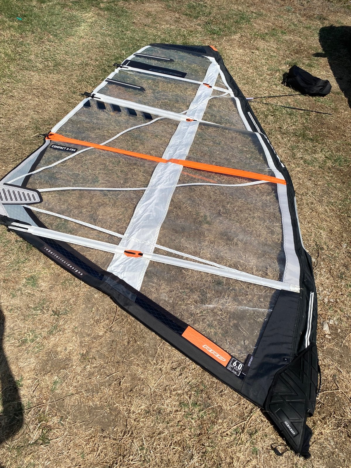 RRD Compact 6.0 Windsurf Zeil, Watersport en Boten, Ophalen, Met zeil(en), 5 tot 6.5 m², RRD