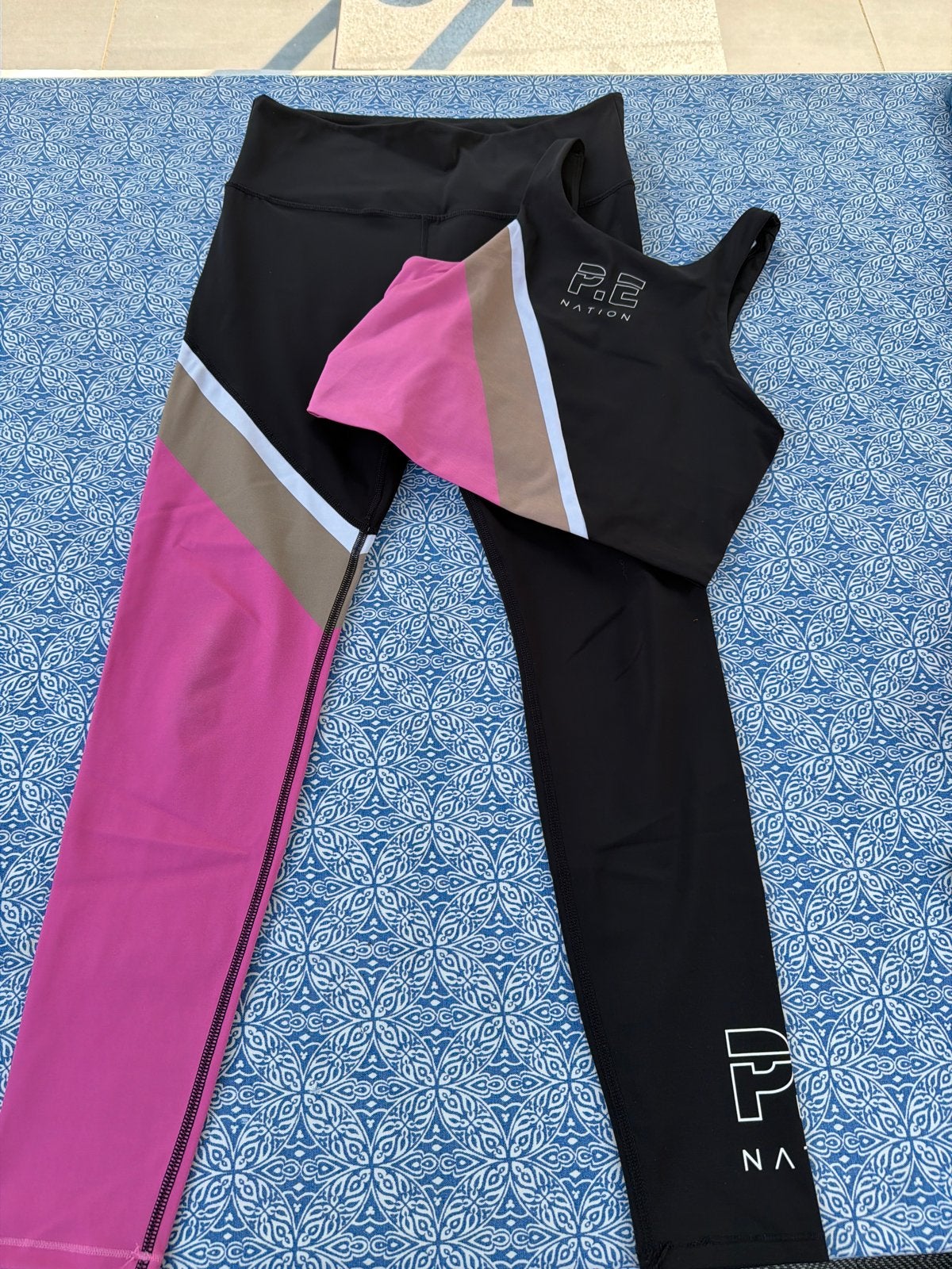 P.E Nation x H&M sportset: top en legging maat 170, Maat 38/40 (M), Zwart, Ophalen of Verzenden, Fitness of Aerobics
