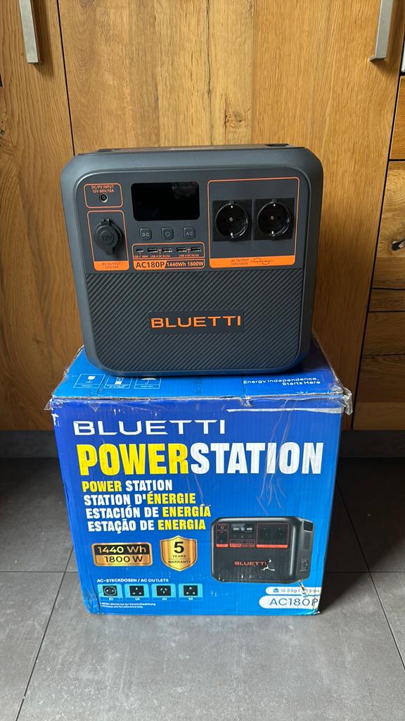 Bluetti ac180p power station, Ophalen, Zo goed als nieuw