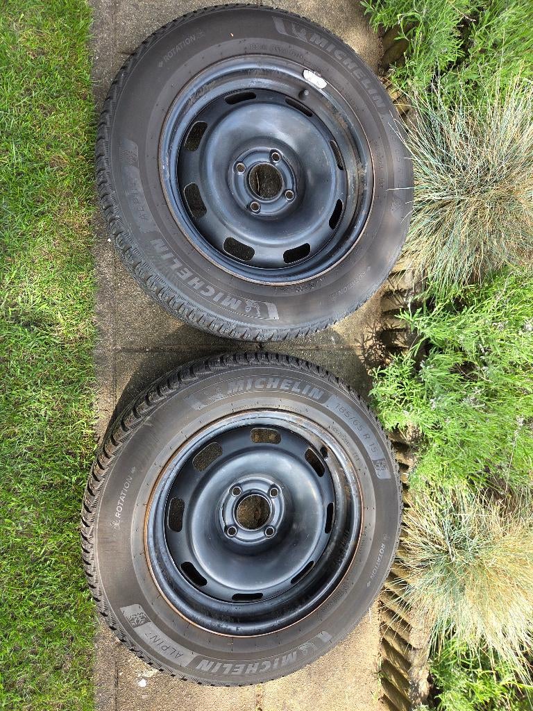 Te koop 4 winterbanden 185/65 R 15 met velgen, Auto-onderdelen, Banden en Velgen, Gebruikt, 15 inch, Banden en Velgen, Personenwagen