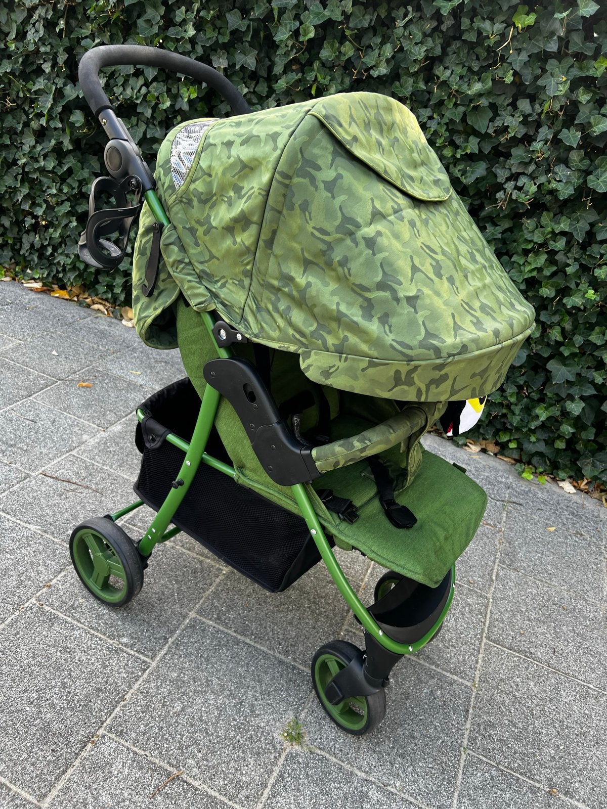 Unique Groene kinderwagen buggy met camouflageprint, Verstelbare duwstang, Zo goed als nieuw, Ophalen, Kinderwagen