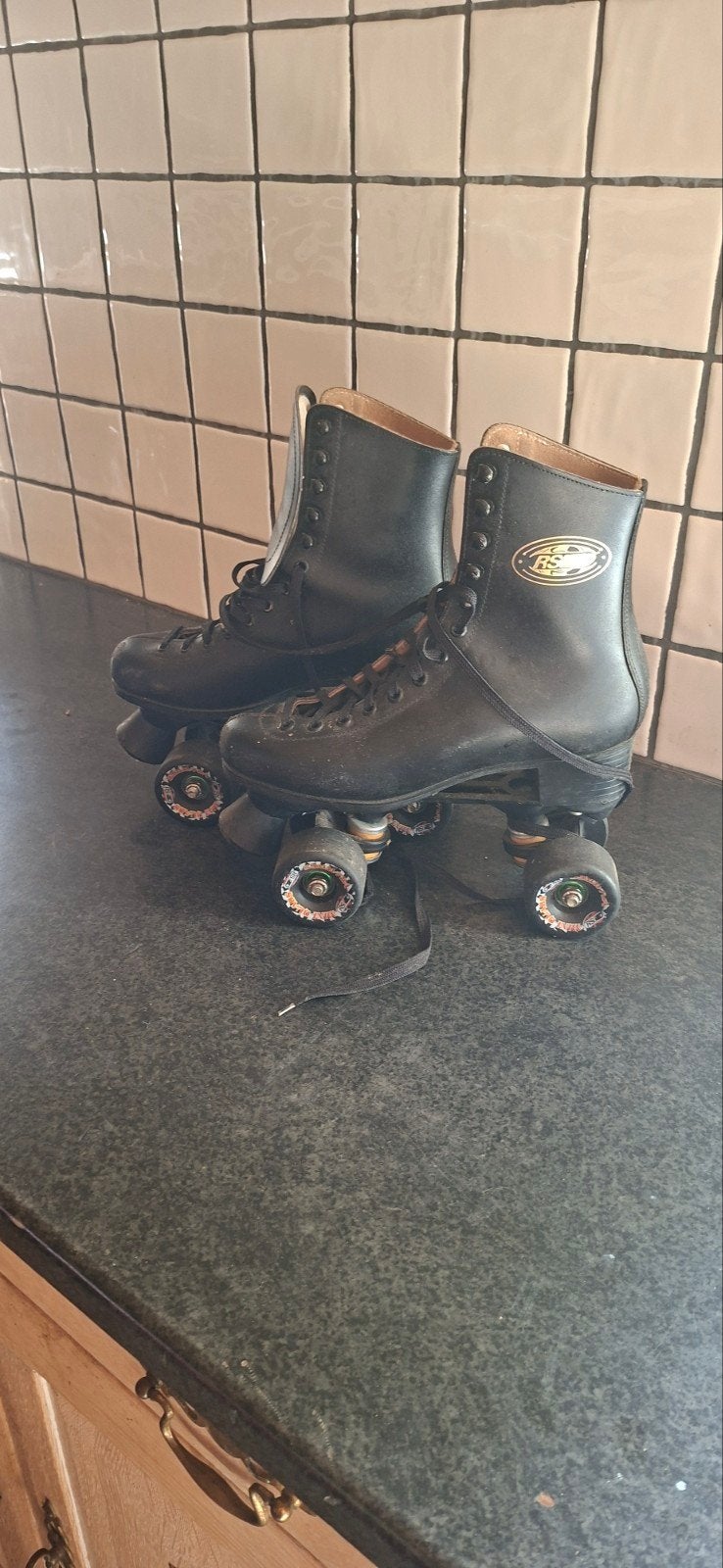 Zwarte vintage rolschaatsen - Maat 38, Ophalen of Verzenden, Gebruikt, Dames
