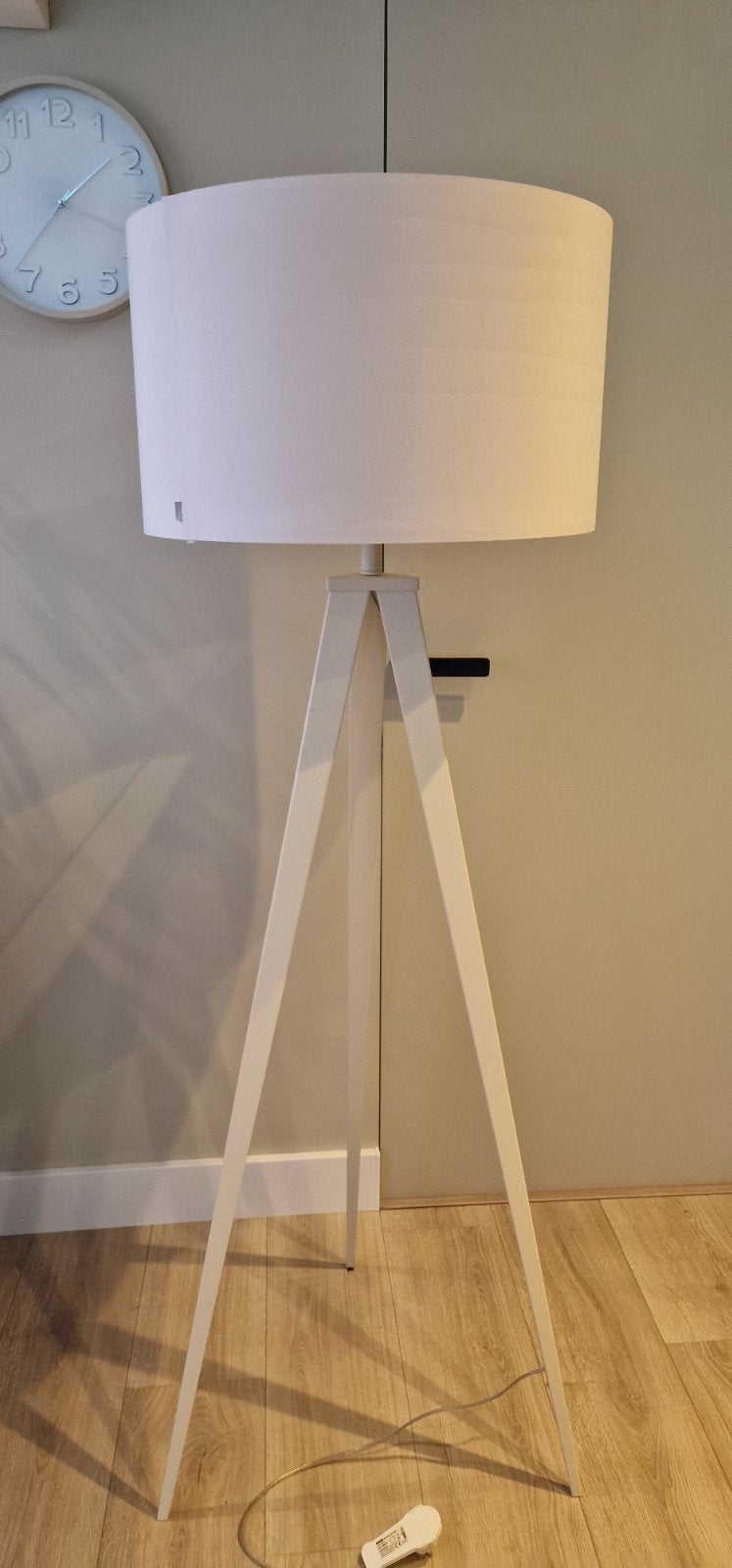 witte 3-poot lamp van Zuiver, Huis en Inrichting, Ophalen, Scandinavisch design, Gebruikt, Metaal