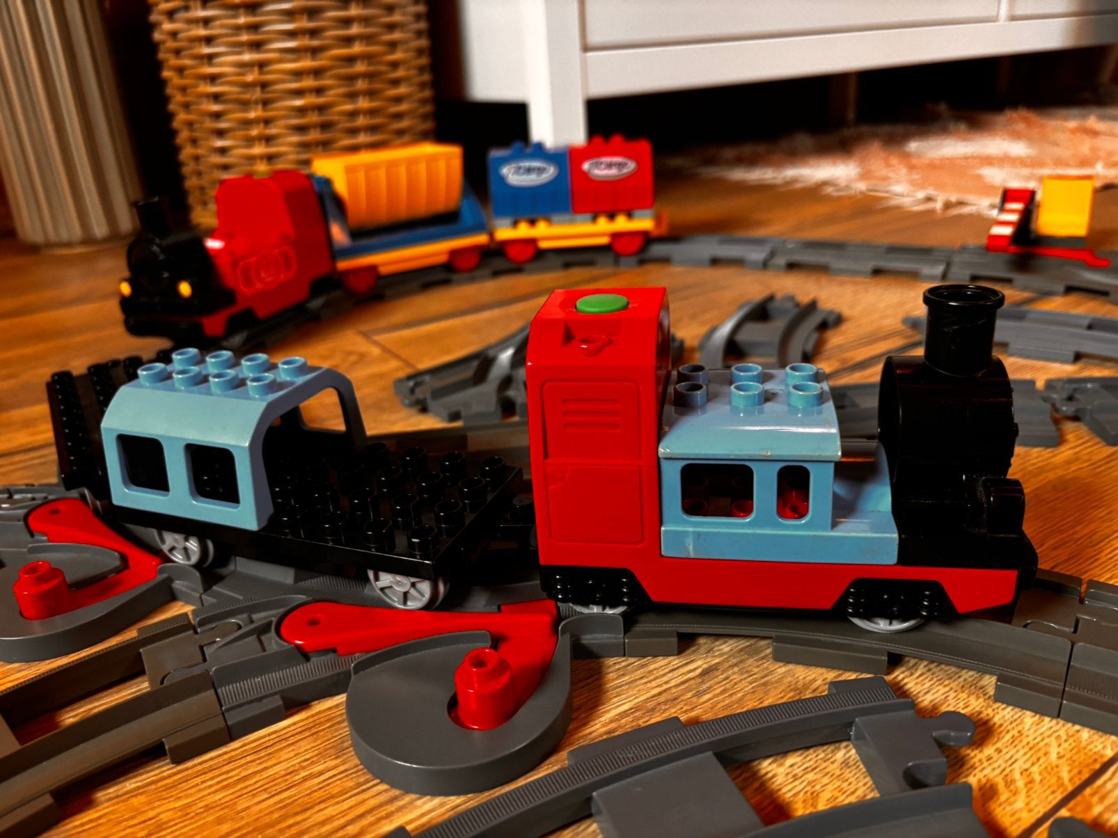 Lego duplo trein baan op batterijen met 4 locomotieven, Kinderen en Baby's, Ophalen of Verzenden, Zo goed als nieuw, Duplo