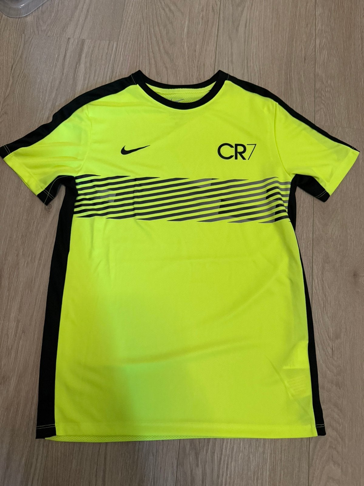 Nike CR7 Dri-Fit shirt maat L/137-158cm zgan, Kinderen en Baby's, Ophalen, Zo goed als nieuw, Jongen, Shirt of Longsleeve