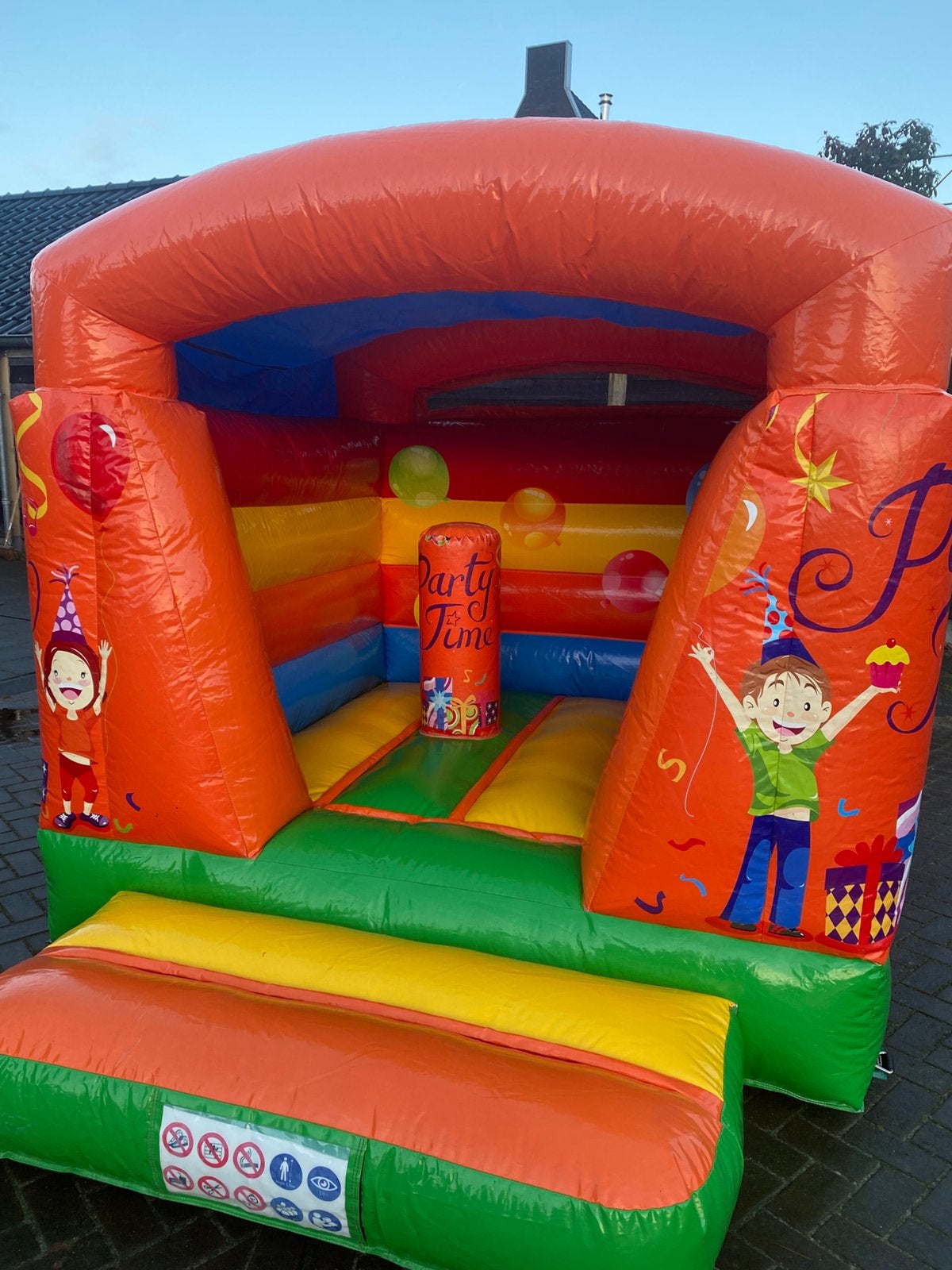 Springkussen thema Party te huur / springkussen huren, Hobby en Vrije tijd, Ophalen, Zo goed als nieuw, Overige
